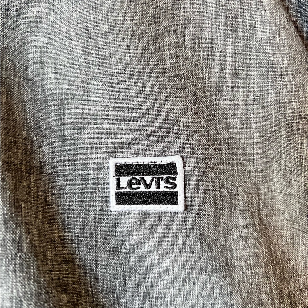 LEVI'S Men Hooded Water Resistant Softshell Bomber Jacket - Picture 6 of 12